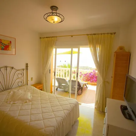 Holiday home 3-bedroom Townhouse In Hills Altea