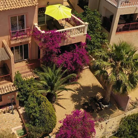 3-bedroom Townhouse In Hills *