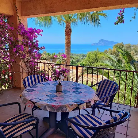 3-bedroom Townhouse In Hills *